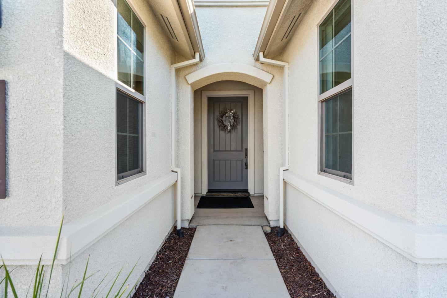 Detail Gallery Image 7 of 47 For 1481 Azalea Ct, Hollister,  CA 95023 - 3 Beds | 2/1 Baths