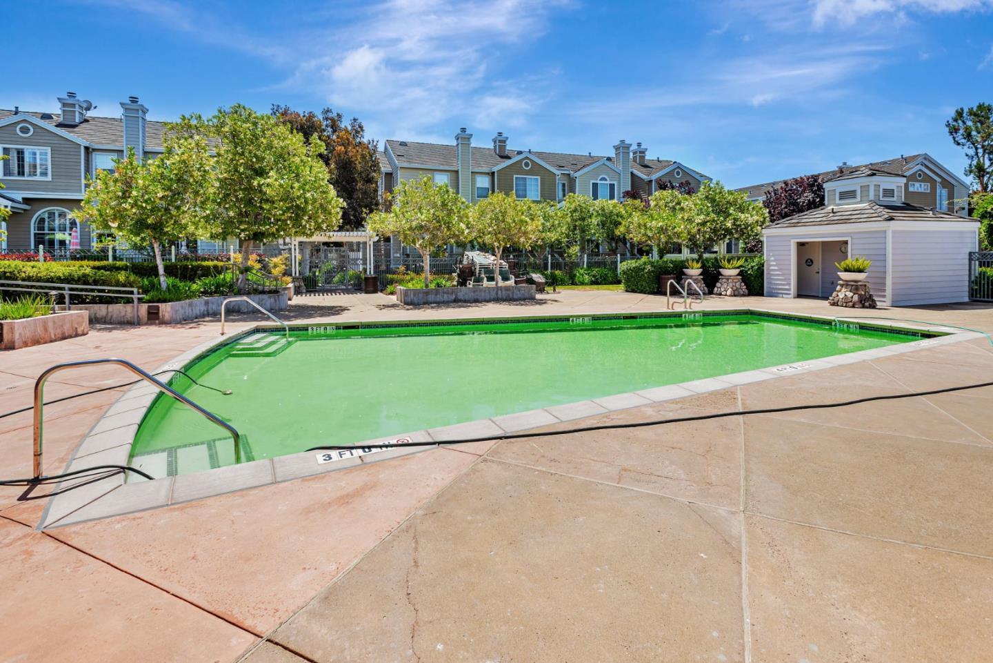 Detail Gallery Image 42 of 44 For 4 Brigantine Ln, Redwood City,  CA 94065 - 3 Beds | 2/1 Baths