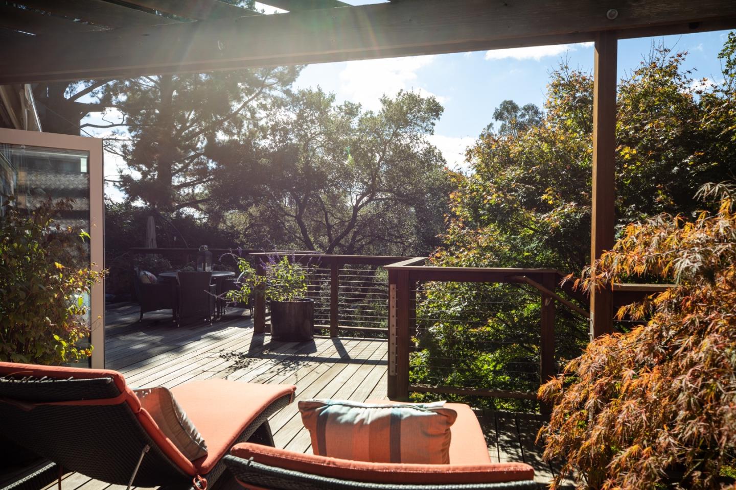 Detail Gallery Image 38 of 52 For 151 Highland Ave, San Carlos,  CA 94070 - 4 Beds | 3/1 Baths