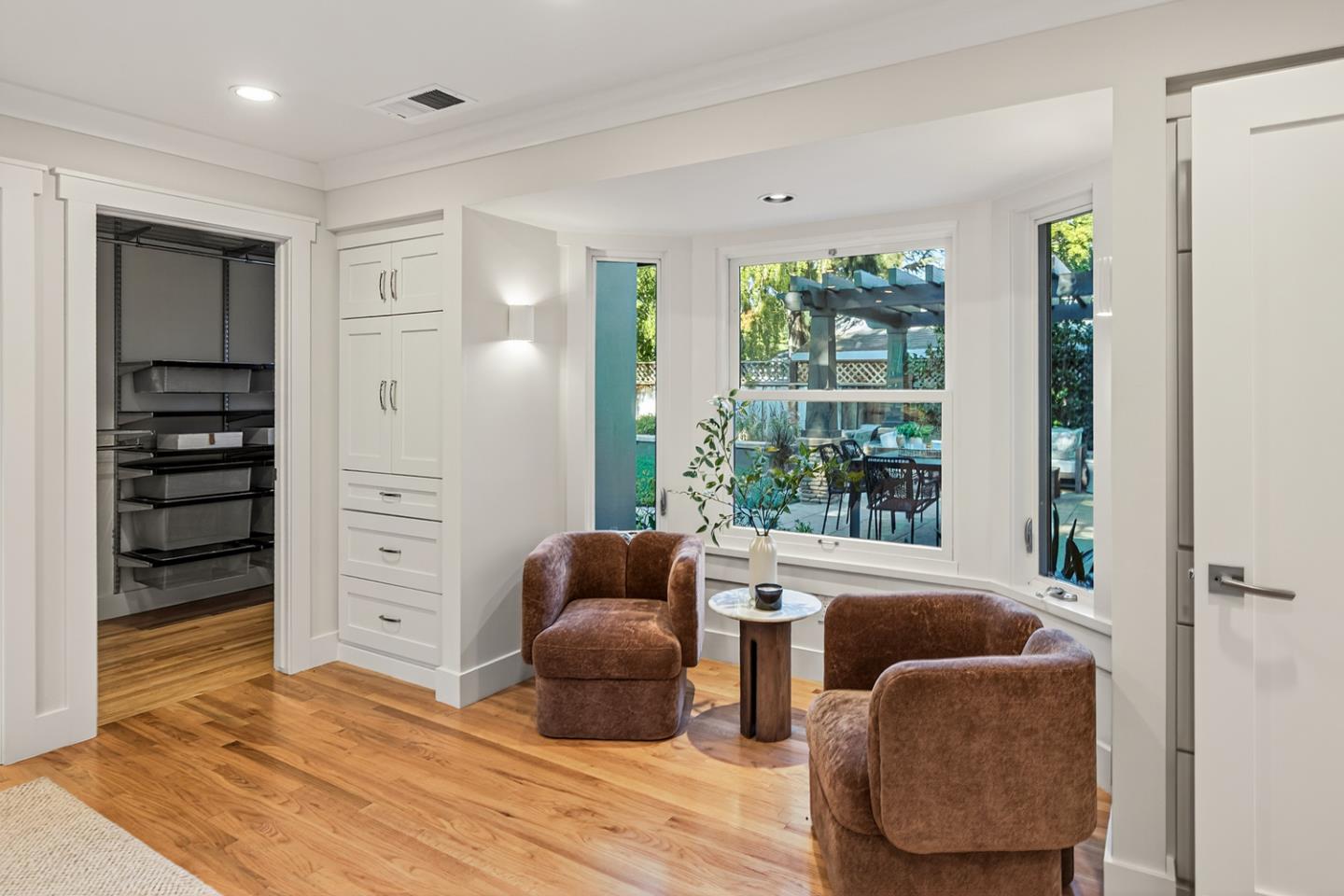 Detail Gallery Image 13 of 46 For 614 Palm Ave, Los Altos,  CA 94022 - 4 Beds | 2 Baths