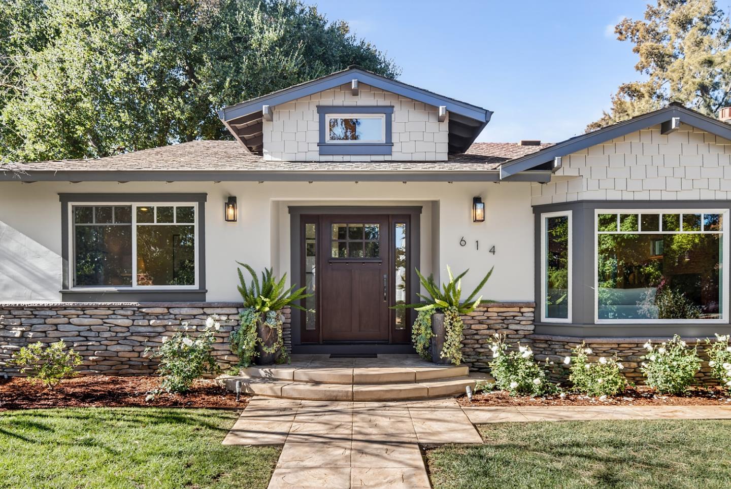 Detail Gallery Image 4 of 46 For 614 Palm Ave, Los Altos,  CA 94022 - 4 Beds | 2 Baths