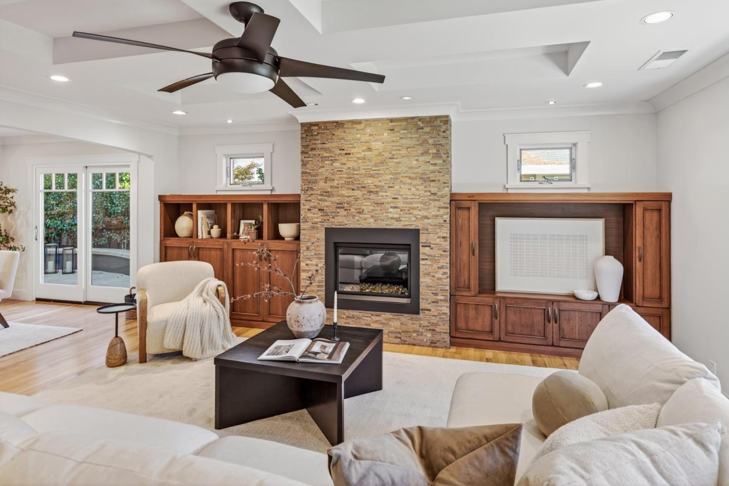 Detail Gallery Image 5 of 46 For 614 Palm Ave, Los Altos,  CA 94022 - 4 Beds | 2 Baths