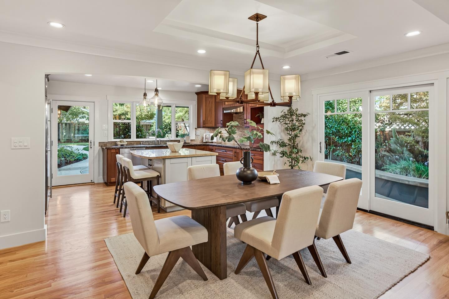 Detail Gallery Image 8 of 46 For 614 Palm Ave, Los Altos,  CA 94022 - 4 Beds | 2 Baths