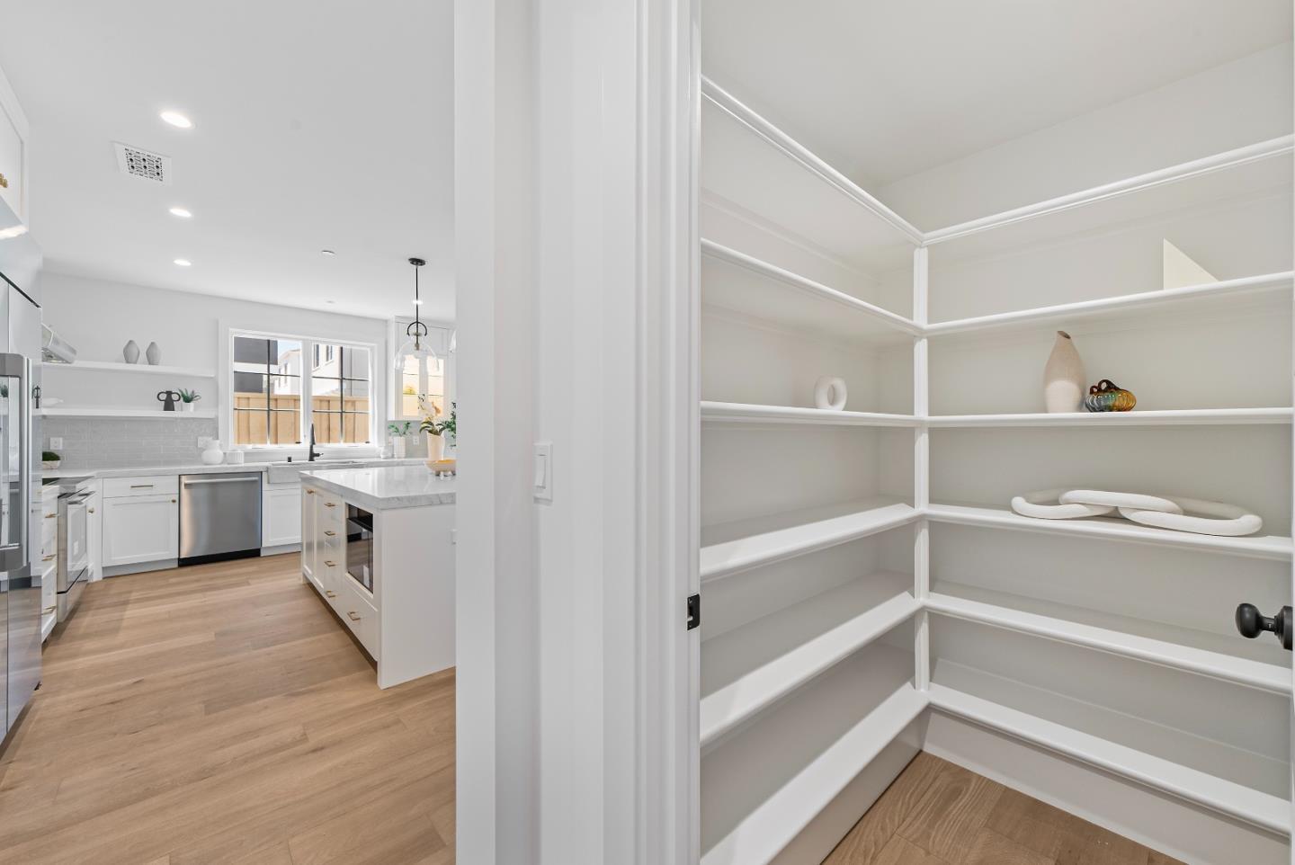 Detail Gallery Image 41 of 68 For 3231 Lanelle Pl, San Jose,  CA 95124 - 4 Beds | 4/1 Baths