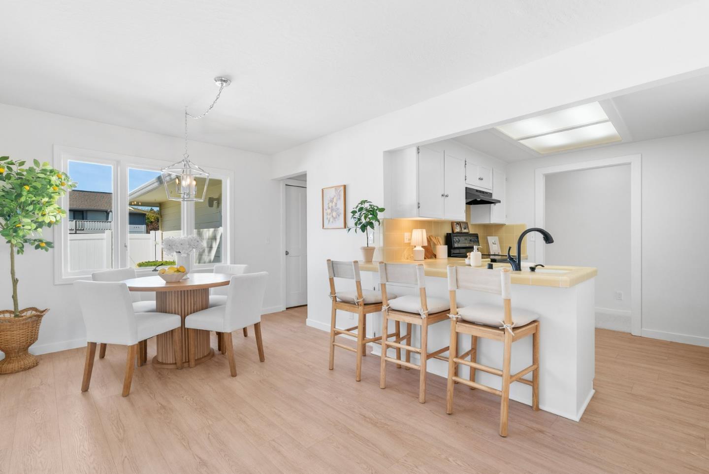 Detail Gallery Image 16 of 41 For 246 via Novella, Aptos,  CA 95003 - 3 Beds | 2 Baths