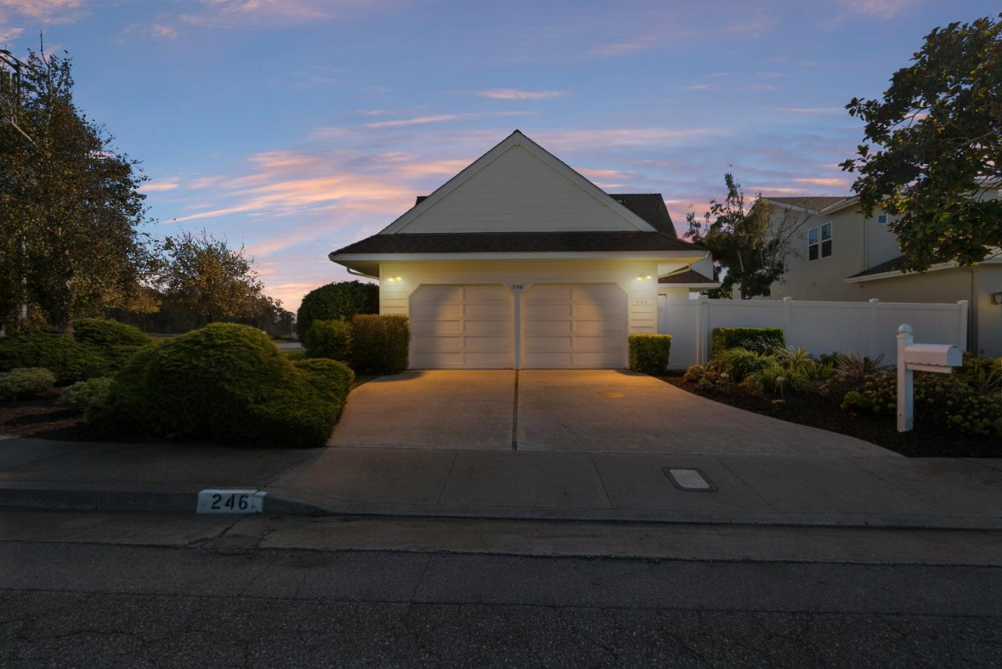 Detail Gallery Image 3 of 41 For 246 via Novella, Aptos,  CA 95003 - 3 Beds | 2 Baths