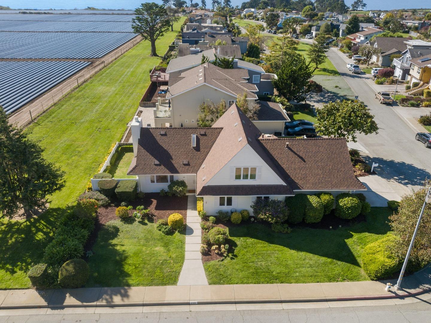 Detail Gallery Image 38 of 41 For 246 via Novella, Aptos,  CA 95003 - 3 Beds | 2 Baths
