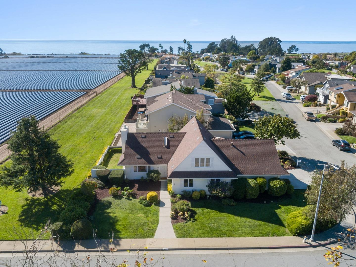 Detail Gallery Image 39 of 41 For 246 via Novella, Aptos,  CA 95003 - 3 Beds | 2 Baths
