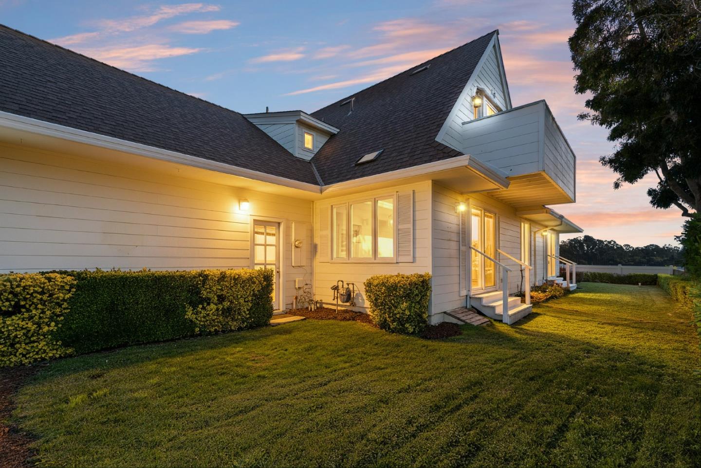 Detail Gallery Image 4 of 41 For 246 via Novella, Aptos,  CA 95003 - 3 Beds | 2 Baths