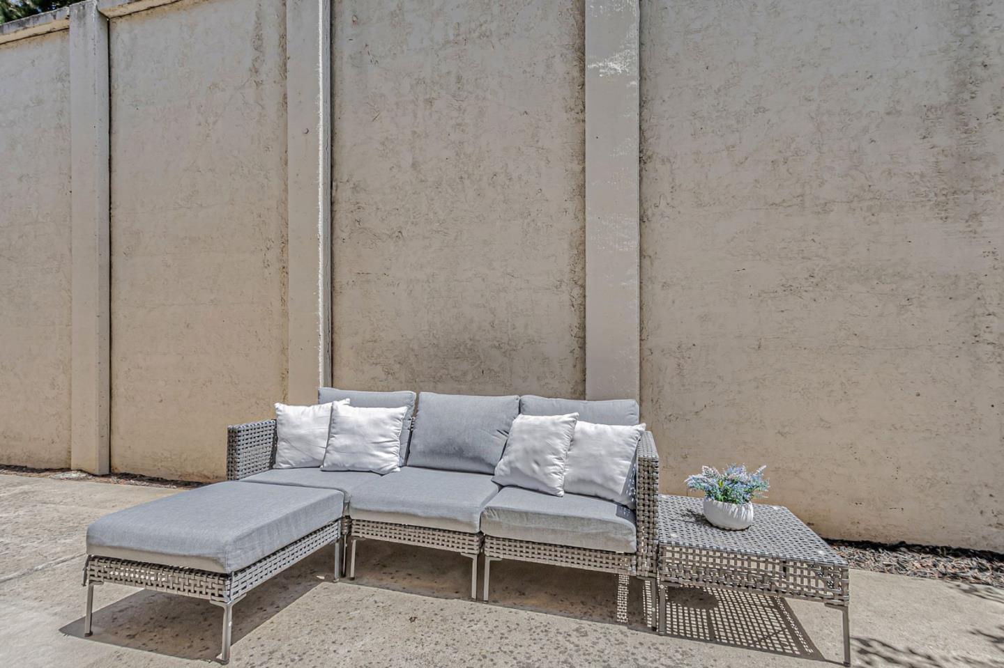 Detail Gallery Image 37 of 54 For 2213 Wigeon Ct, San Leandro,  CA 94579 - 3 Beds | 2/1 Baths