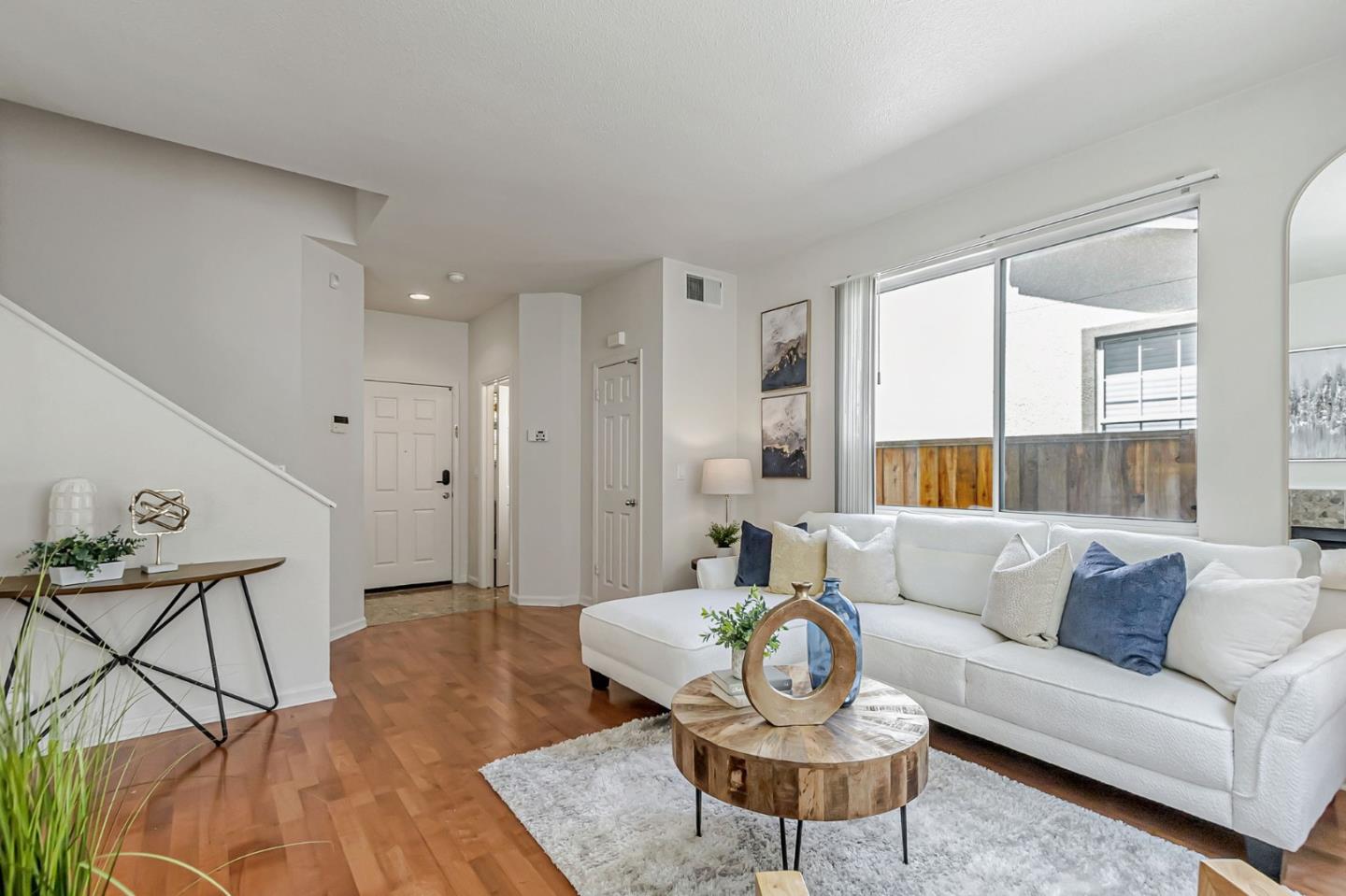 Detail Gallery Image 7 of 54 For 2213 Wigeon Ct, San Leandro,  CA 94579 - 3 Beds | 2/1 Baths