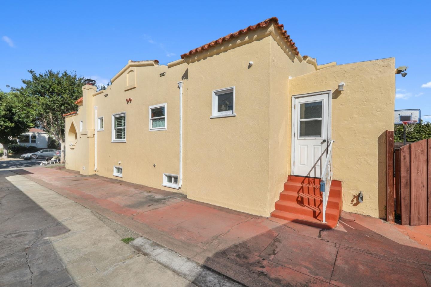 Detail Gallery Image 4 of 36 For 517 Dolores Ave, San Leandro,  CA 94577 - 3 Beds | 1 Baths
