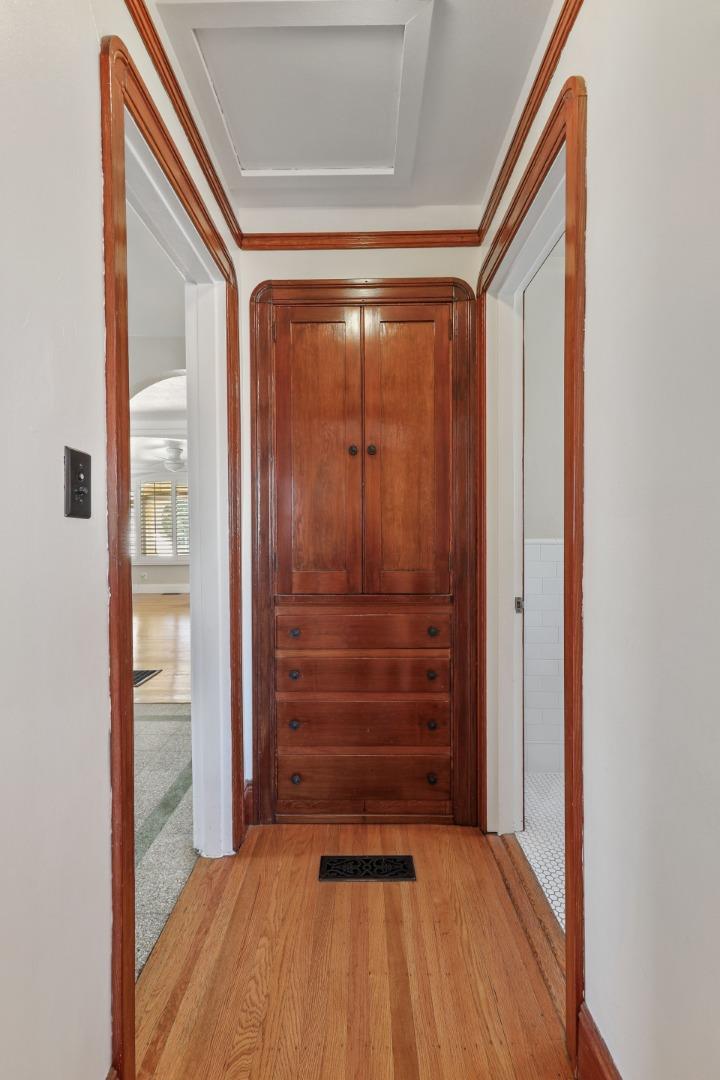 Detail Gallery Image 5 of 36 For 517 Dolores Ave, San Leandro,  CA 94577 - 3 Beds | 1 Baths