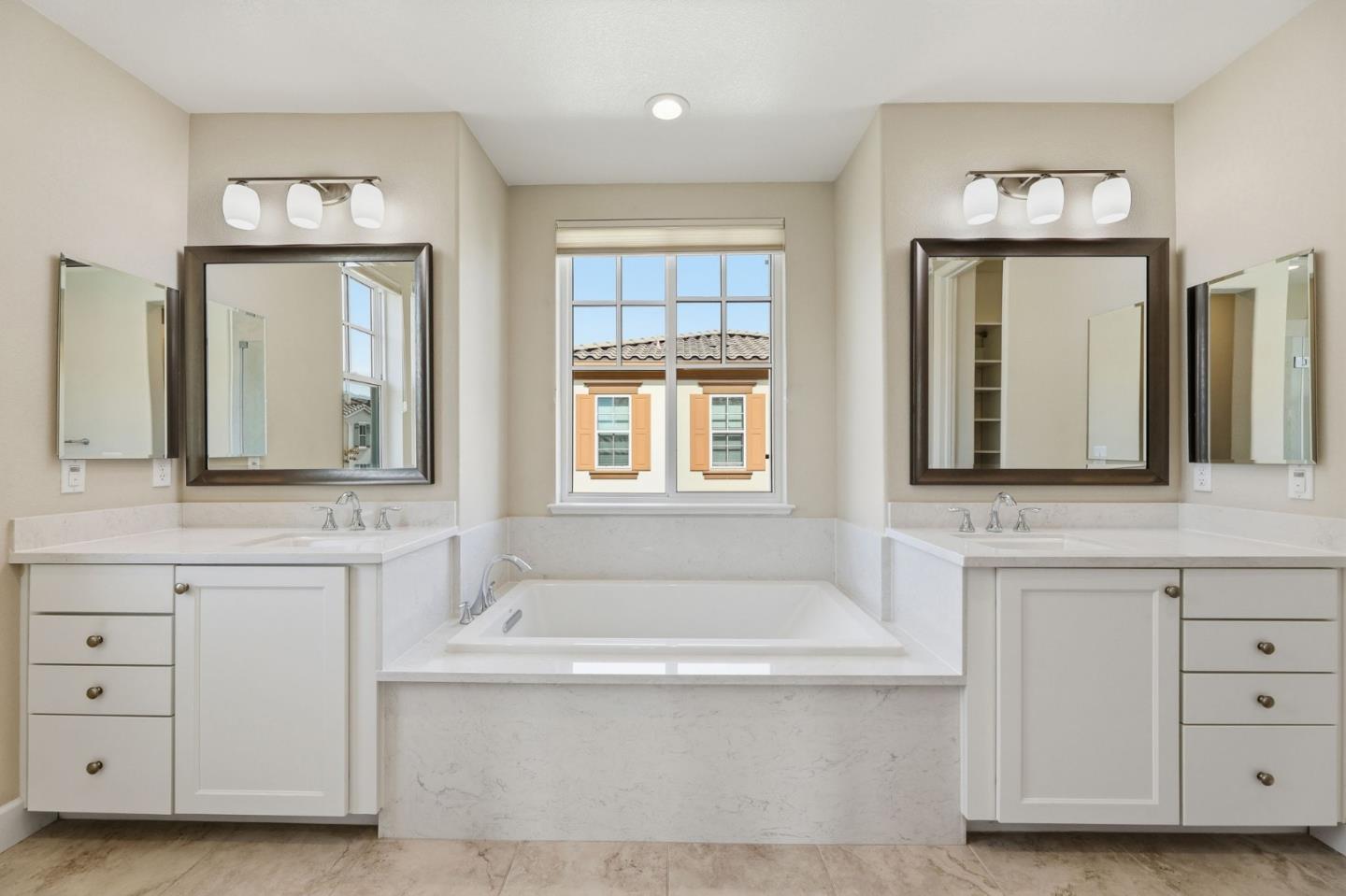 Detail Gallery Image 19 of 52 For 364 Market St, Los Gatos,  CA 95032 - 4 Beds | 2/1 Baths