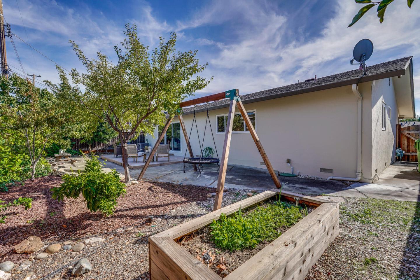 Detail Gallery Image 55 of 58 For 775 Fairlane Ave, Santa Clara,  CA 95051 - 3 Beds | 2 Baths