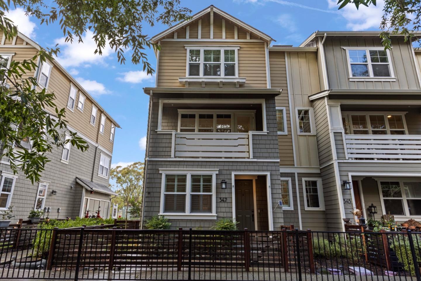 Front Image Thumbnail for ML82026249