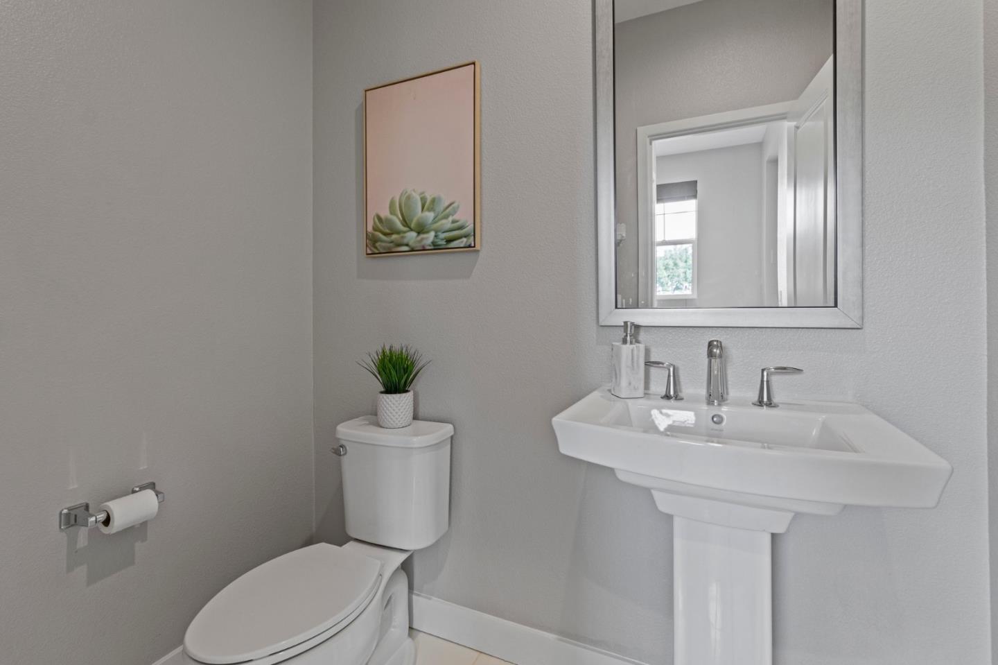 Detail Gallery Image 19 of 34 For 347 Skyforest Way, Scotts Valley,  CA 95066 - 4 Beds | 3/1 Baths