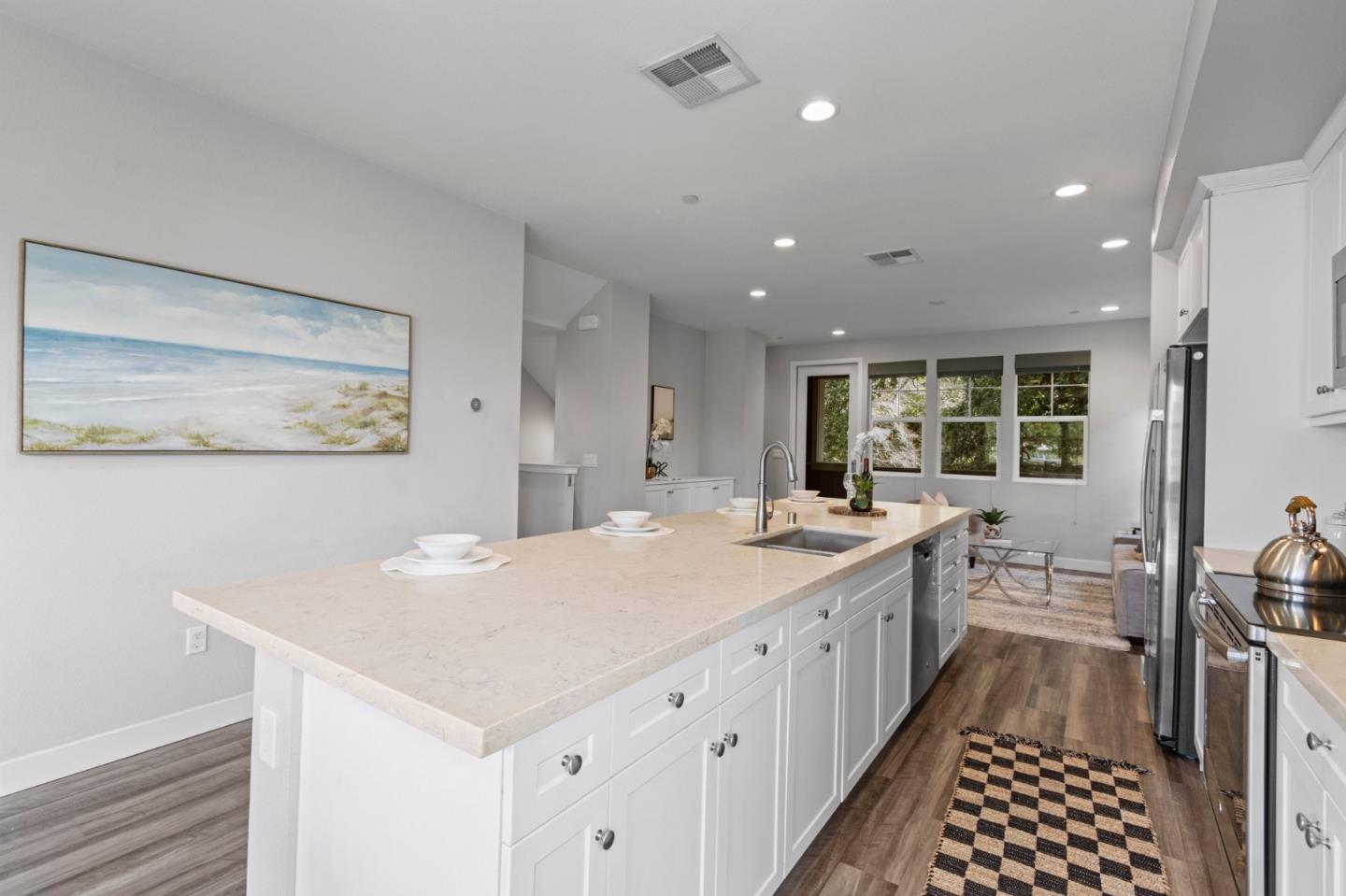 Detail Gallery Image 9 of 34 For 347 Skyforest Way, Scotts Valley,  CA 95066 - 4 Beds | 3/1 Baths