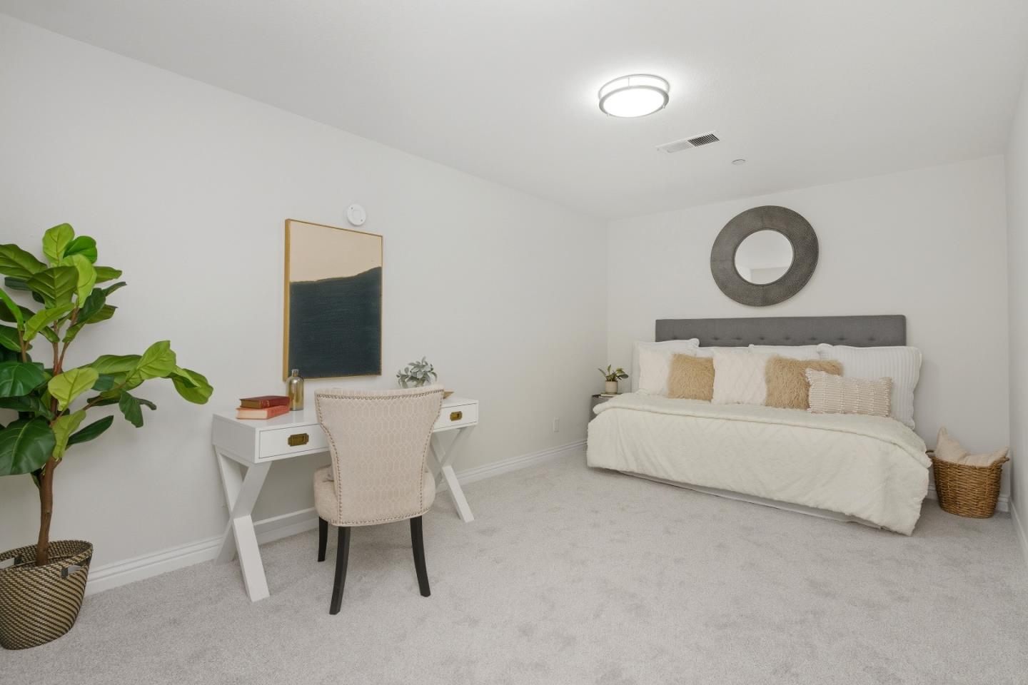 Detail Gallery Image 24 of 36 For 983 La Mesa Terrace #C,  Sunnyvale,  CA 94086 - 3 Beds | 2/1 Baths