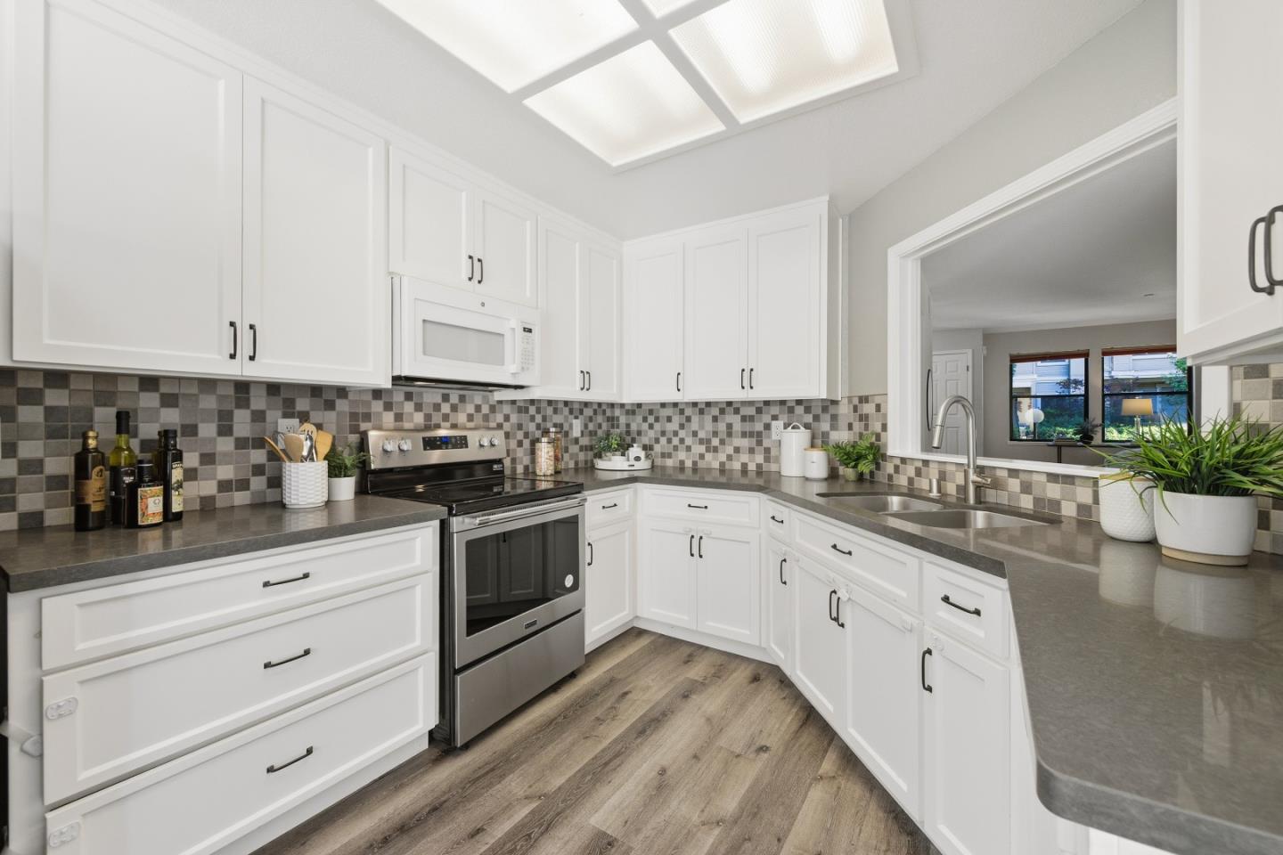 983 LA MESA TERRACE C, SUNNYVALE, CA 94086  Photo 7