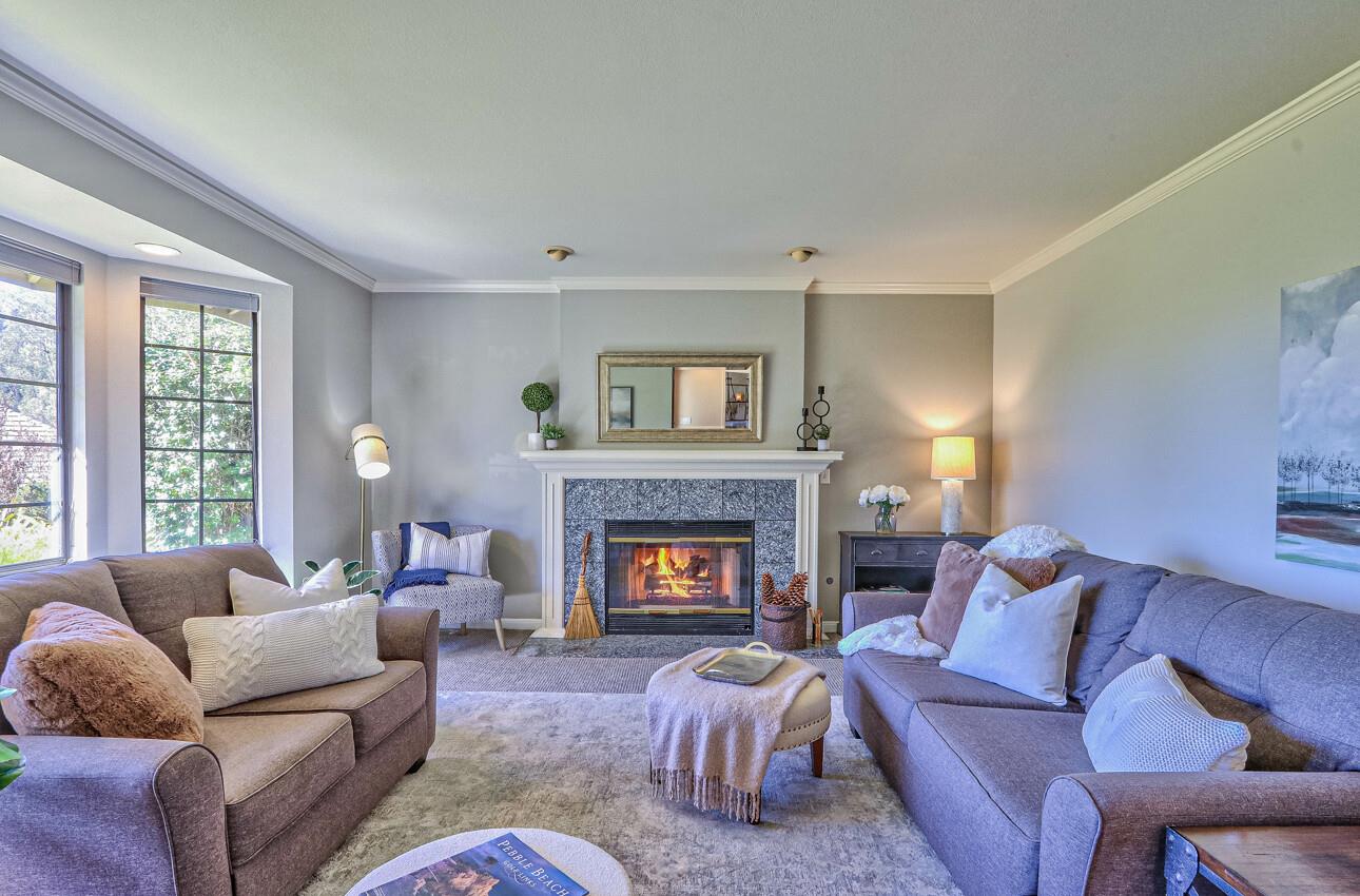 Detail Gallery Image 11 of 55 For 18422 Meadow Ridge Rd, Salinas,  CA 93907 - 4 Beds | 3 Baths