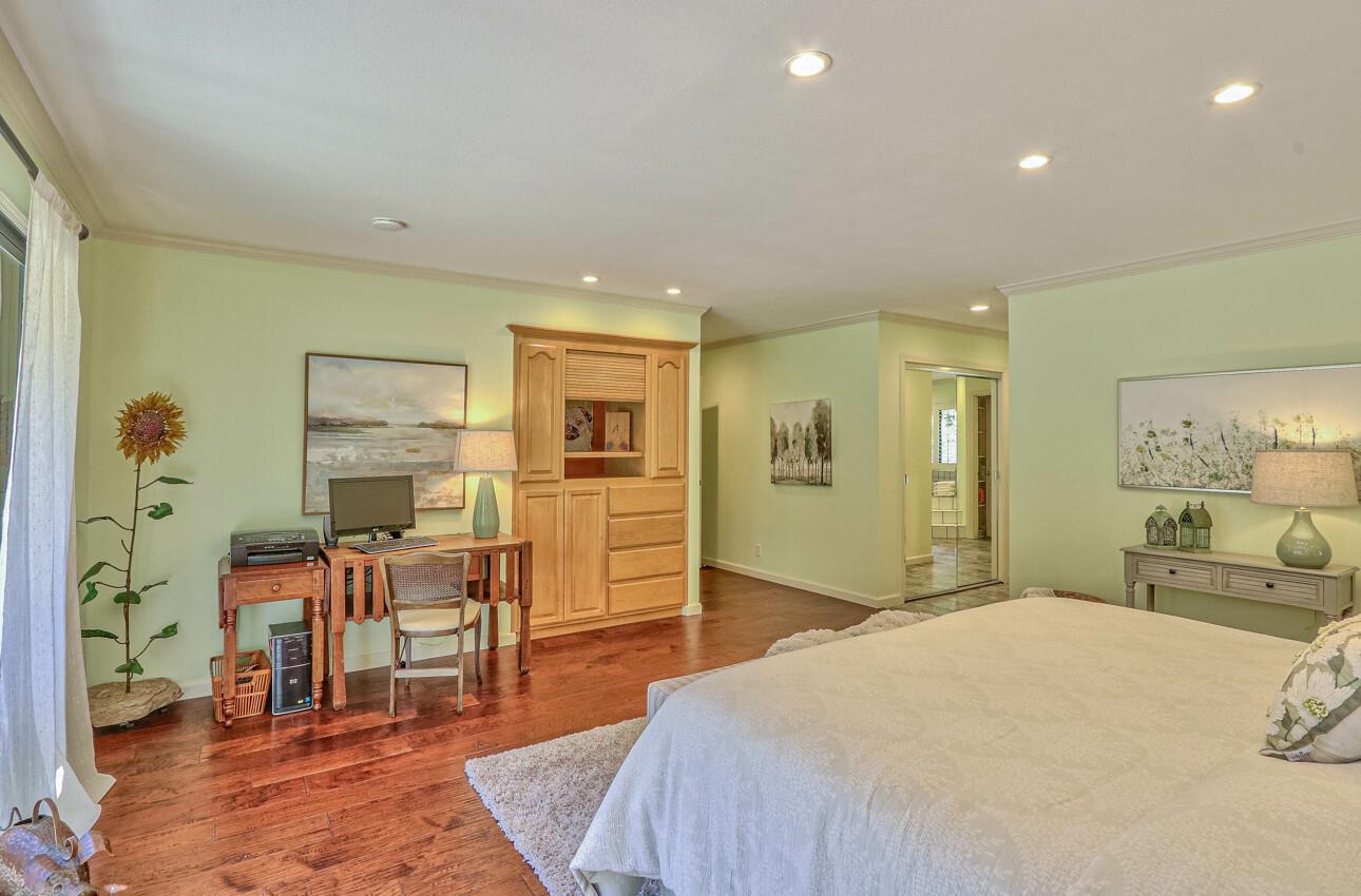 Detail Gallery Image 30 of 55 For 18422 Meadow Ridge Rd, Salinas,  CA 93907 - 4 Beds | 3 Baths