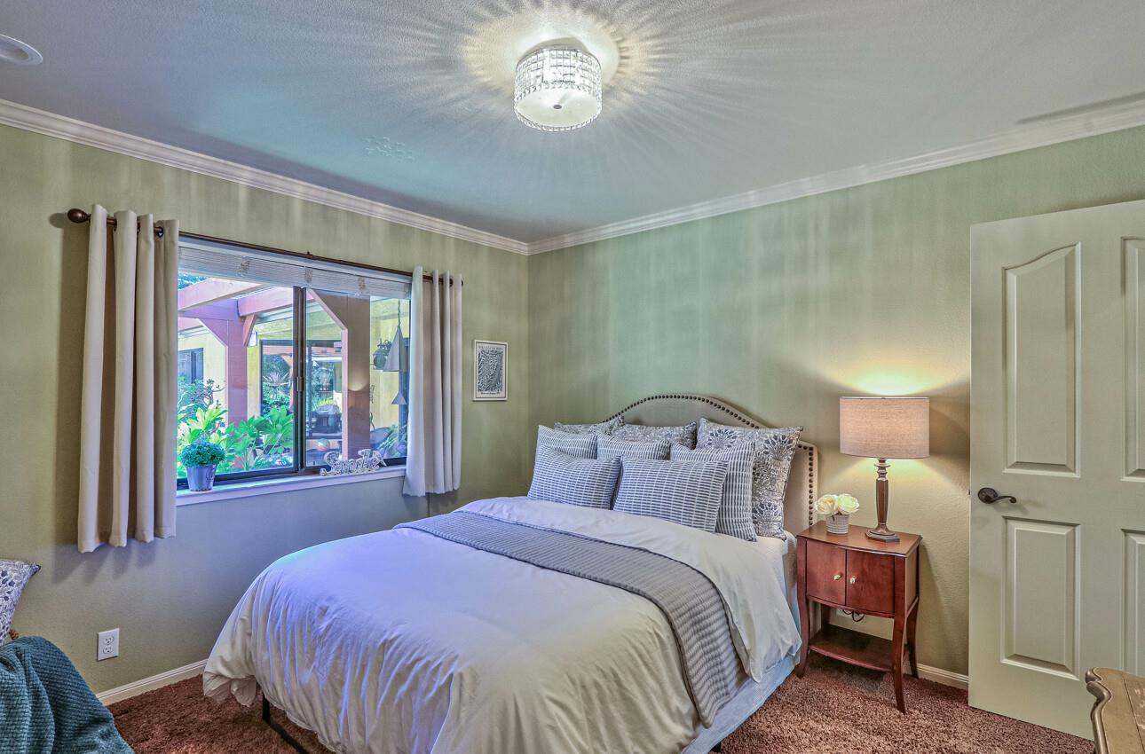 Detail Gallery Image 44 of 55 For 18422 Meadow Ridge Rd, Salinas,  CA 93907 - 4 Beds | 3 Baths