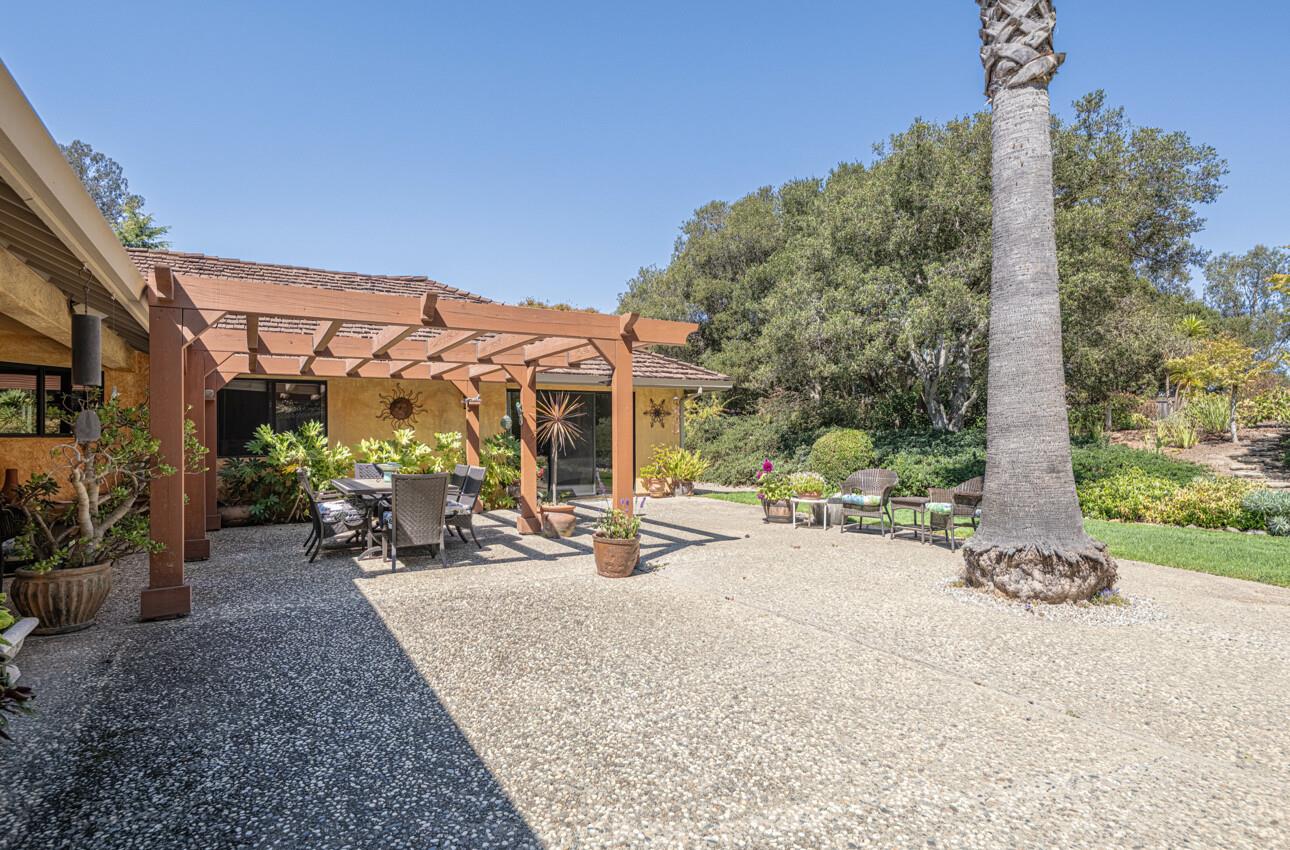 Detail Gallery Image 52 of 55 For 18422 Meadow Ridge Rd, Salinas,  CA 93907 - 4 Beds | 3 Baths