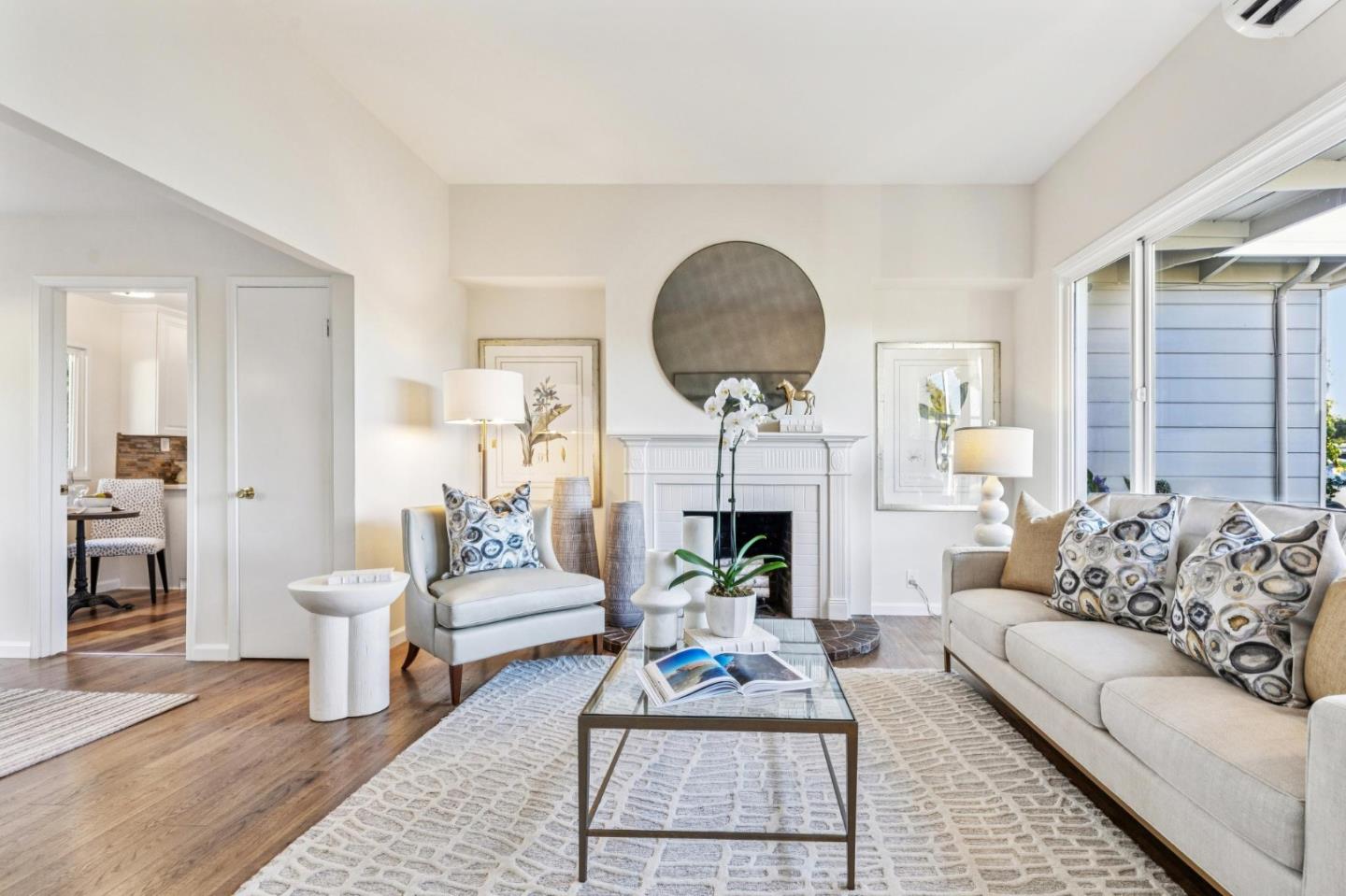 Detail Gallery Image 13 of 67 For 1708 Newbridge Ave, San Mateo,  CA 94401 - 2 Beds | 1 Baths