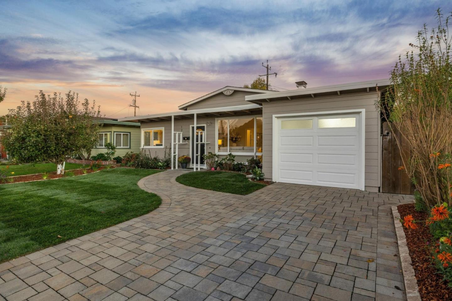 Detail Gallery Image 3 of 67 For 1708 Newbridge Ave, San Mateo,  CA 94401 - 2 Beds | 1 Baths