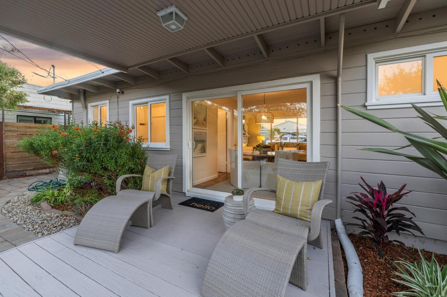 Detail Gallery Image 43 of 67 For 1708 Newbridge Ave, San Mateo,  CA 94401 - 2 Beds | 1 Baths