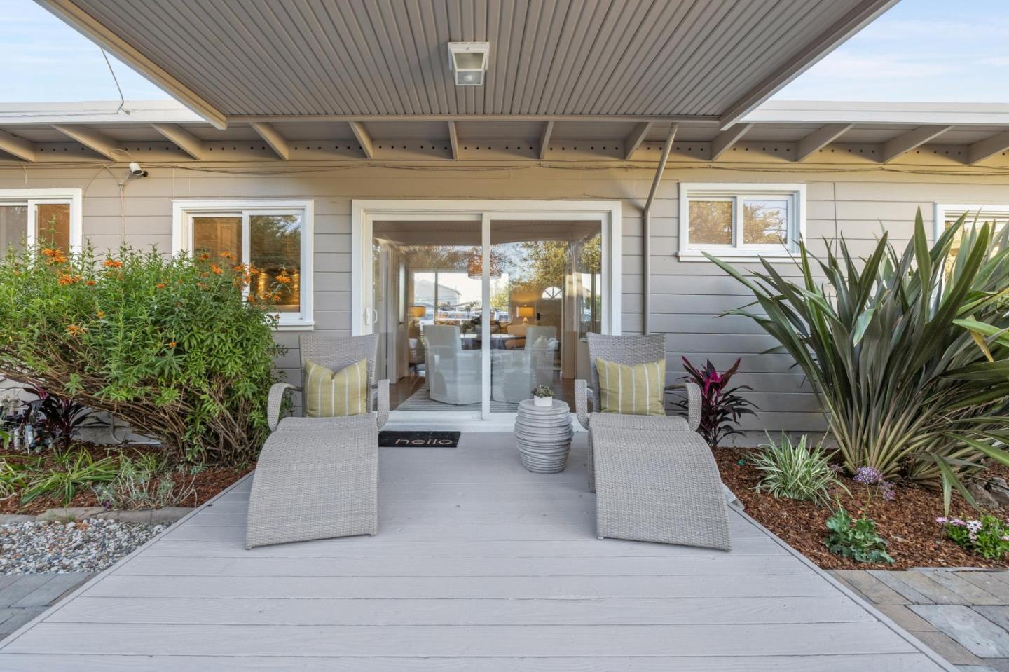 Detail Gallery Image 44 of 67 For 1708 Newbridge Ave, San Mateo,  CA 94401 - 2 Beds | 1 Baths