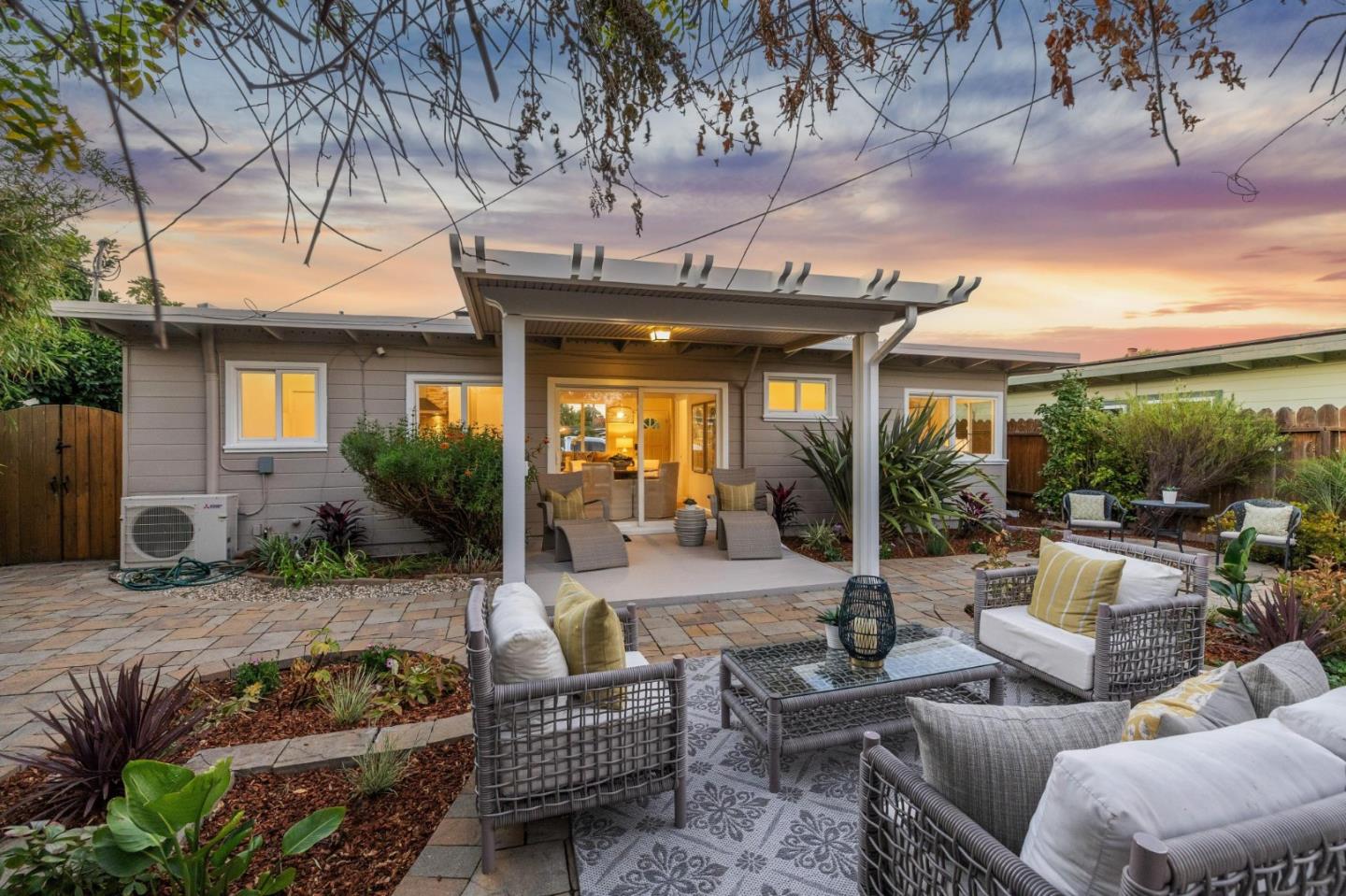 Detail Gallery Image 58 of 67 For 1708 Newbridge Ave, San Mateo,  CA 94401 - 2 Beds | 1 Baths