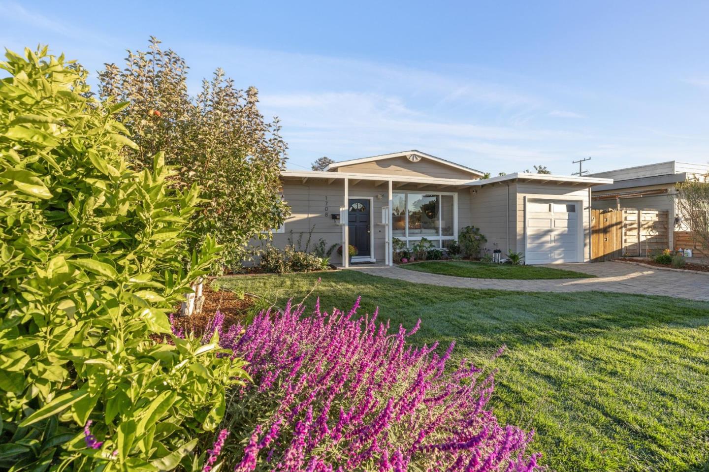 Detail Gallery Image 62 of 67 For 1708 Newbridge Ave, San Mateo,  CA 94401 - 2 Beds | 1 Baths