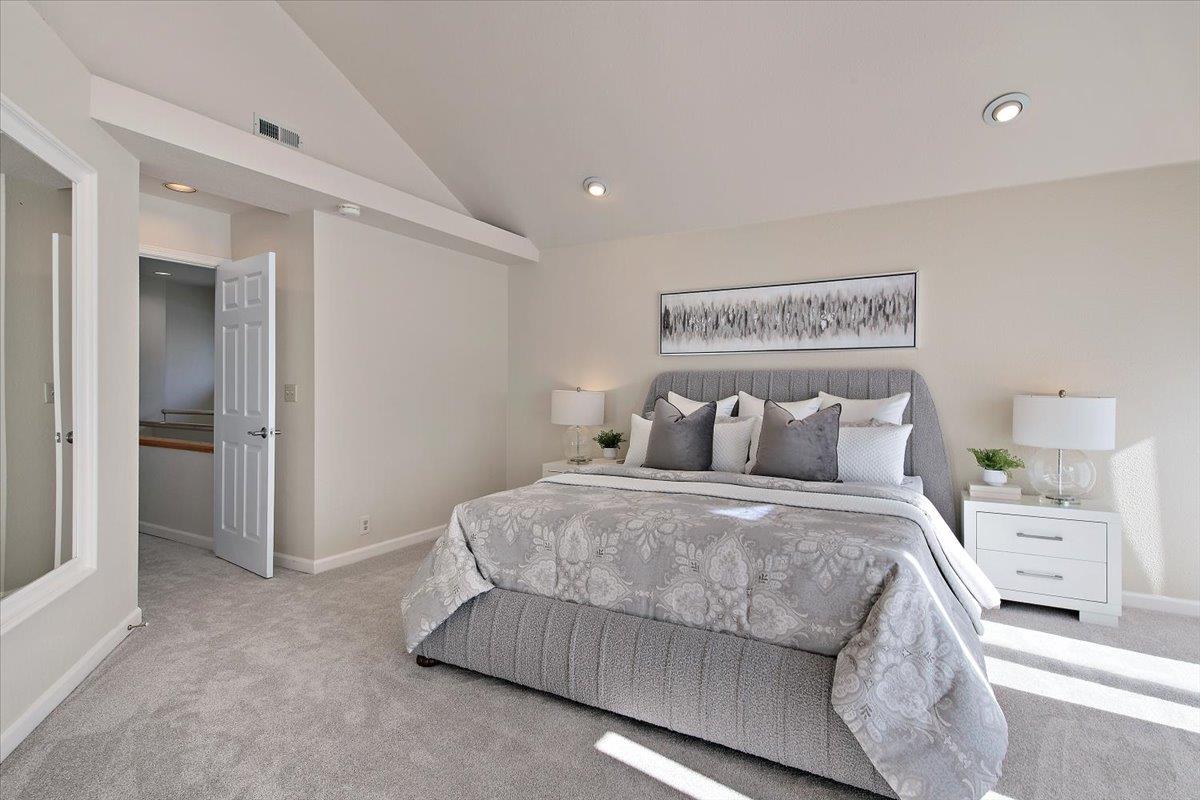 Detail Gallery Image 11 of 15 For 590 Ashton Ave, Palo Alto,  CA 94306 - 4 Beds | 2/1 Baths