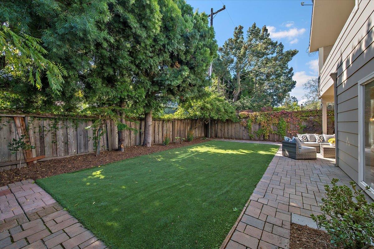 Detail Gallery Image 14 of 15 For 590 Ashton Ave, Palo Alto,  CA 94306 - 4 Beds | 2/1 Baths