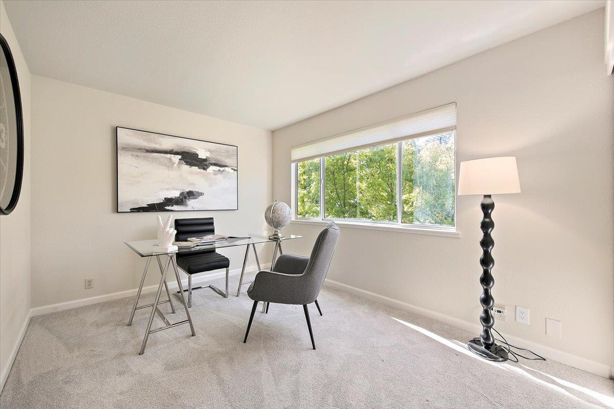 Detail Gallery Image 8 of 15 For 590 Ashton Ave, Palo Alto,  CA 94306 - 4 Beds | 2/1 Baths