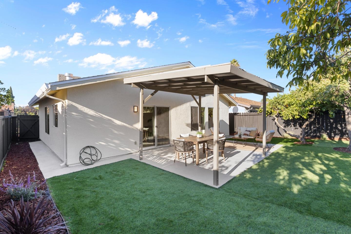 Detail Gallery Image 16 of 17 For 262 Checkers Dr, San Jose,  CA 95116 - 3 Beds | 2 Baths