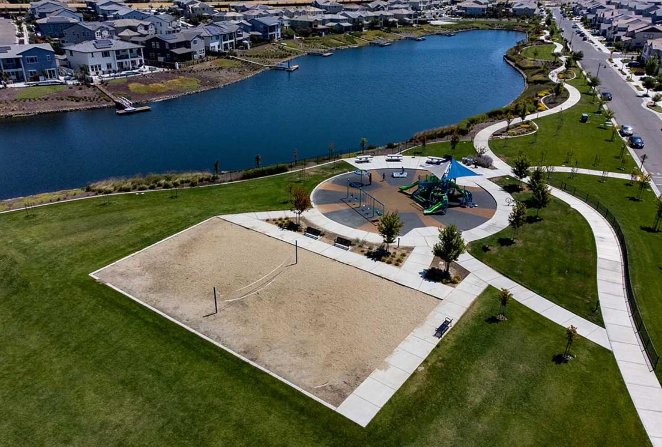 Detail Gallery Image 11 of 15 For 4592 Strandberg, Lathrop,  CA 95330 - 4 Beds | 3 Baths