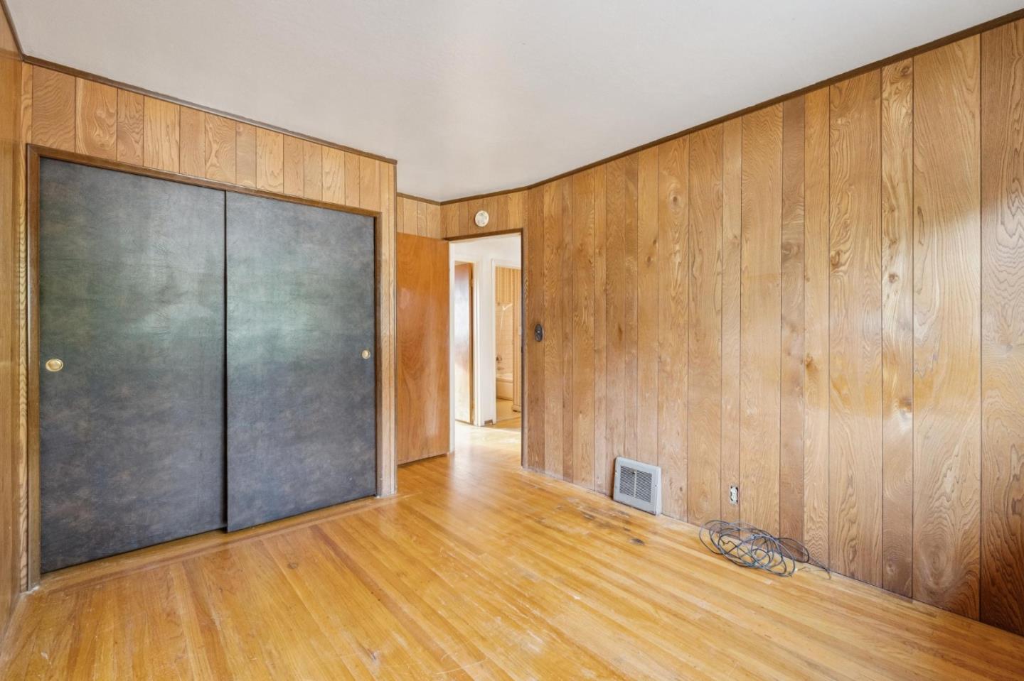 Detail Gallery Image 21 of 32 For 2651 Evergreen Dr, San Bruno,  CA 94066 - 3 Beds | 2 Baths