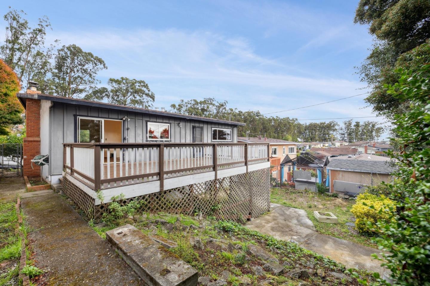 Detail Gallery Image 25 of 32 For 2651 Evergreen Dr, San Bruno,  CA 94066 - 3 Beds | 2 Baths