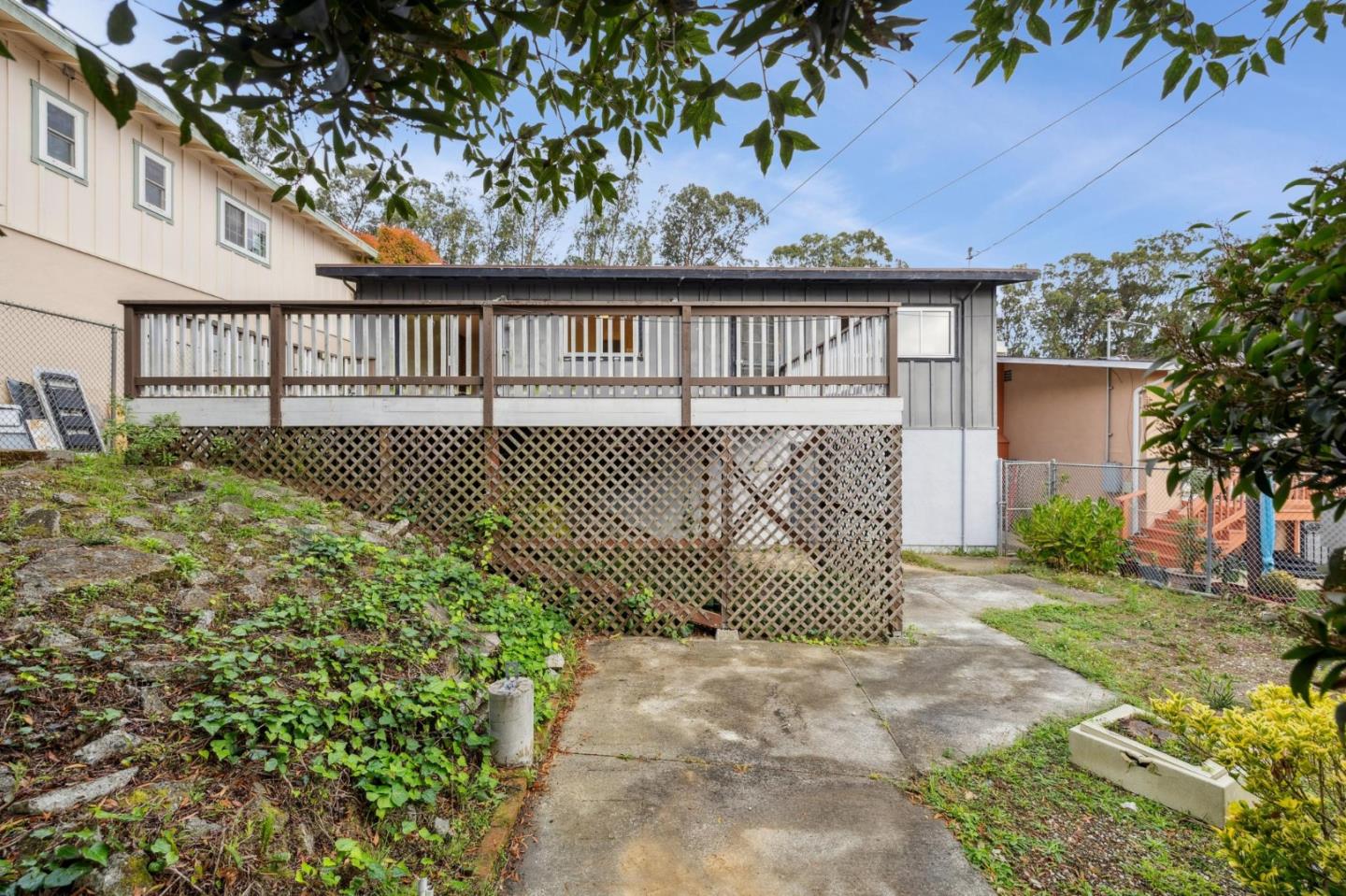 Detail Gallery Image 26 of 32 For 2651 Evergreen Dr, San Bruno,  CA 94066 - 3 Beds | 2 Baths