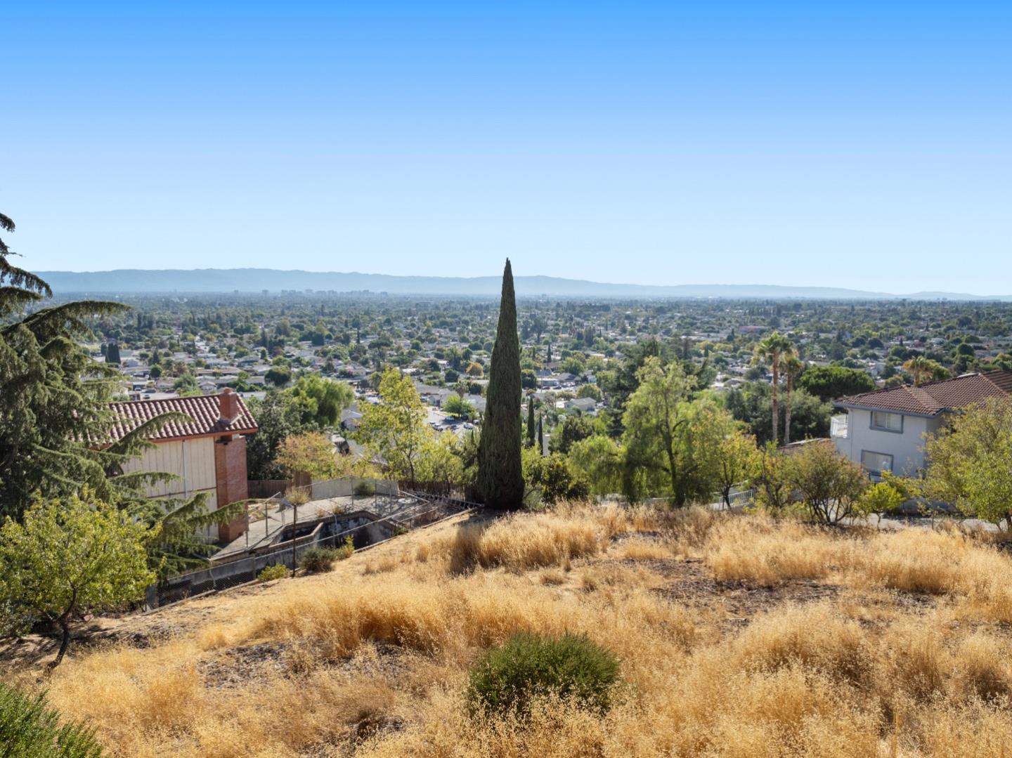 Detail Gallery Image 12 of 13 For 14847 Watters Dr, San Jose,  CA 95127 - 1 Beds | 1/1 Baths