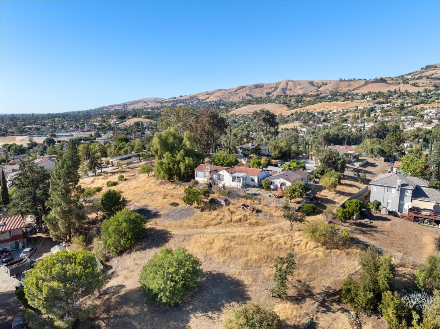 Detail Gallery Image 6 of 13 For 14847 Watters Dr, San Jose,  CA 95127 - 1 Beds | 1/1 Baths