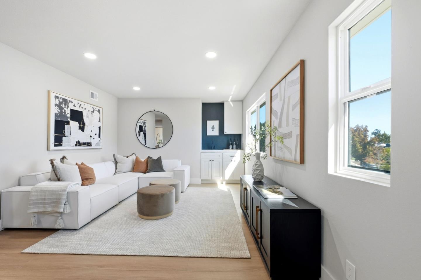 Detail Gallery Image 15 of 27 For 2474 Washington Ave, Redwood City,  CA 94061 - 4 Beds | 3/1 Baths