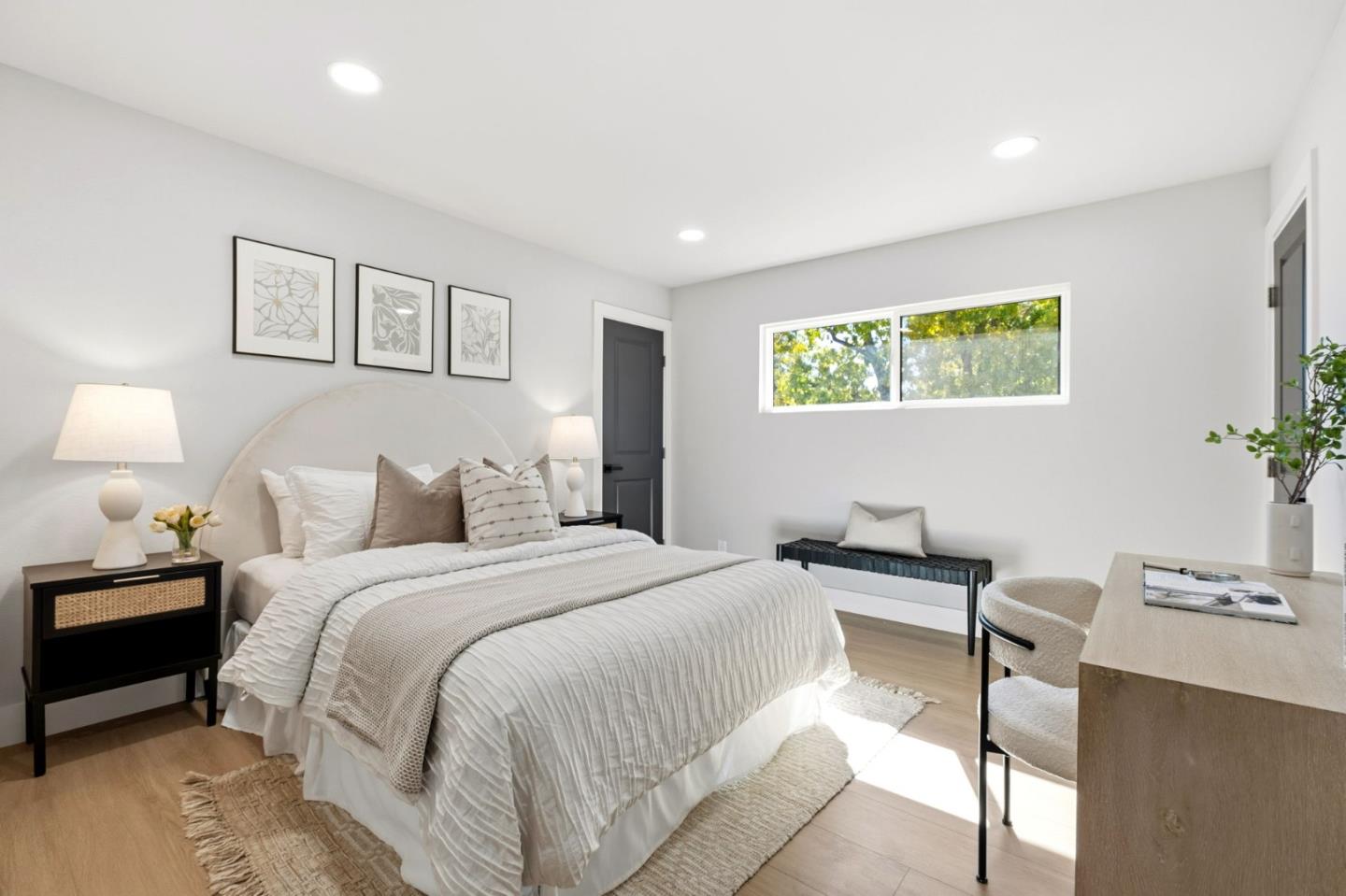 Detail Gallery Image 20 of 27 For 2474 Washington Ave, Redwood City,  CA 94061 - 4 Beds | 3/1 Baths