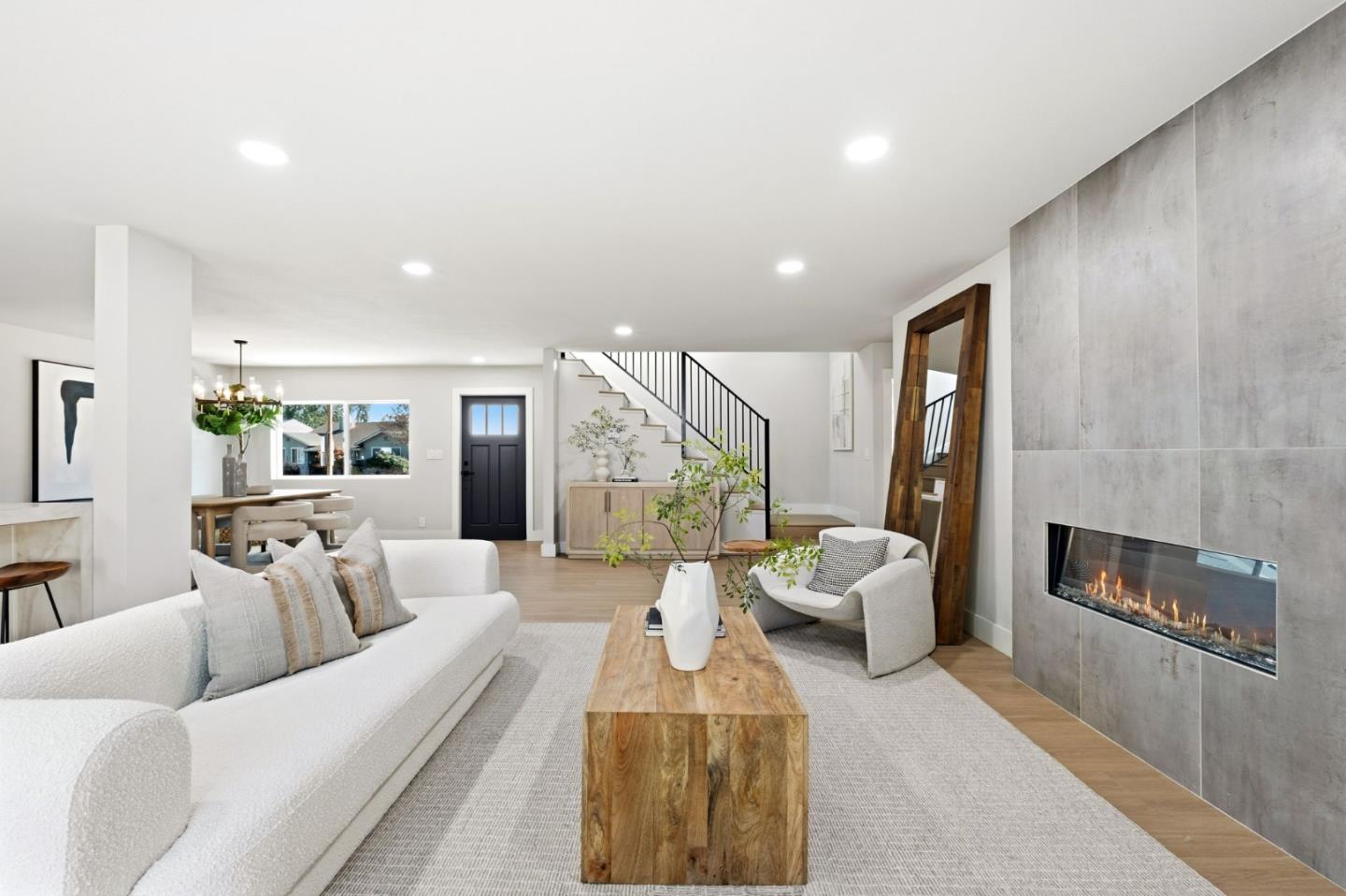 Detail Gallery Image 7 of 27 For 2474 Washington Ave, Redwood City,  CA 94061 - 4 Beds | 3/1 Baths