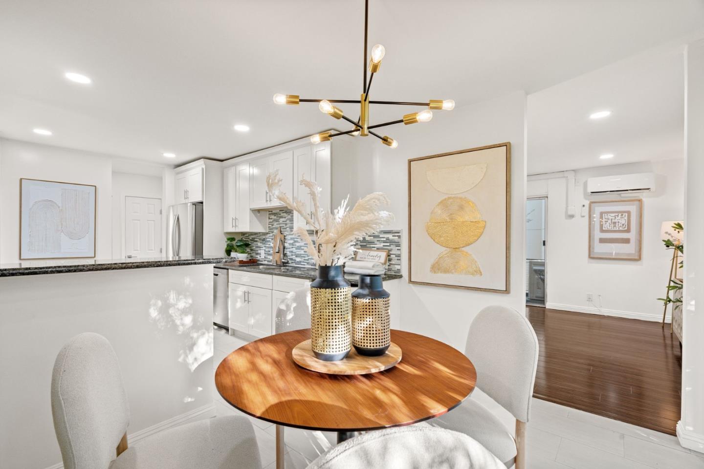 Detail Gallery Image 12 of 42 For 455 Grant Ave #8,  Palo Alto,  CA 94306 - 3 Beds | 2 Baths