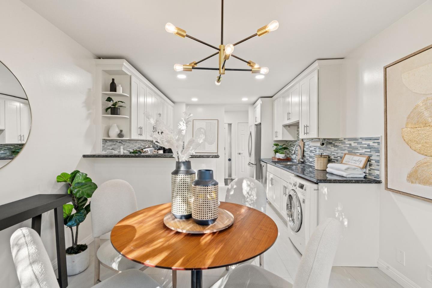 Detail Gallery Image 13 of 42 For 455 Grant Ave #8,  Palo Alto,  CA 94306 - 3 Beds | 2 Baths