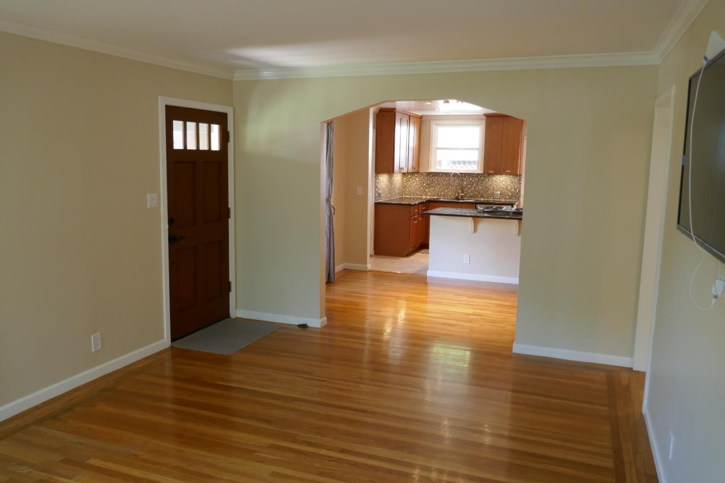 Detail Gallery Image 5 of 18 For 1252 Santa Paula Ave, San Jose,  CA 95110 - 2 Beds | 1 Baths